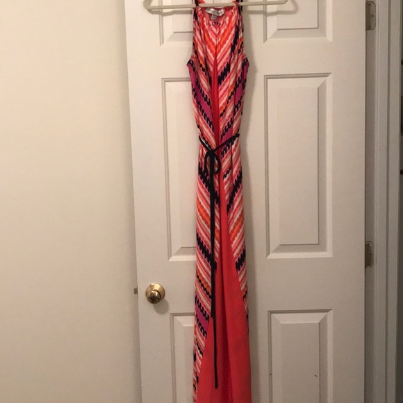 Maggy London Dresses & Skirts - Maggie London coral print sundress